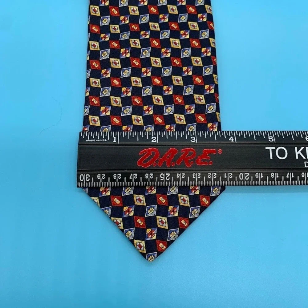 Vintage Charles Rose Geometric 100% Silk Preppy Men's Classic Neck Tie